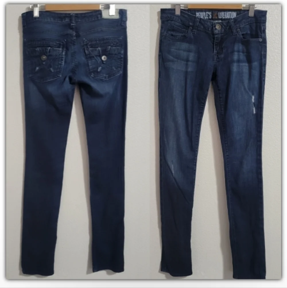 People's Liberation distressed skinny jeans size 25 with star pockets